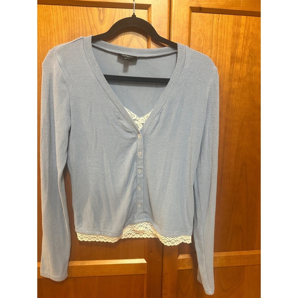 Self Esteem Juniors Lace Trim V-Neck Top with Long Sleeves‎ Medium blue